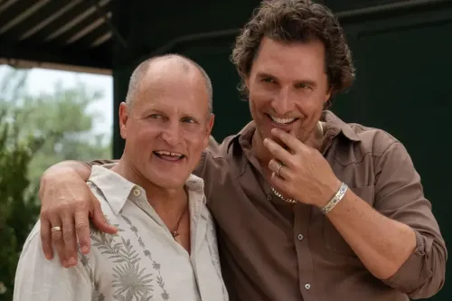 Matthew McConaughey 与 Woody Harrelson 在 Apple TV《Brothers》预告中回应兄弟传闻