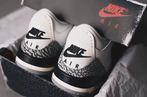 独家近赏 Air Jordan 3 最新重制配色「White Cement Reimagined」鞋款