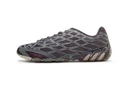 Bad Bunny 与 adidas 发布 F50 Ghost Sprint「Charcoal」配色鞋款