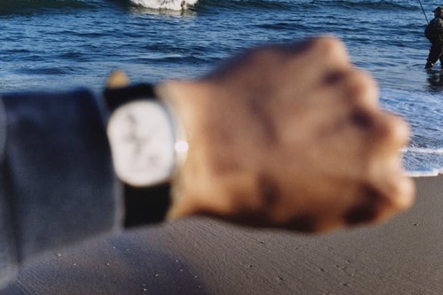 NOAH 携手 Timex 推出第三回联名表款