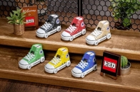 Tomica 联乘 Converse 打造限定「Dream Tomica All Star Collection Vol.1」迷你车款
