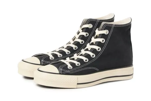 Converse 推出复刻 1976 年细节的 ALL STAR「Faded Black」配色鞋款