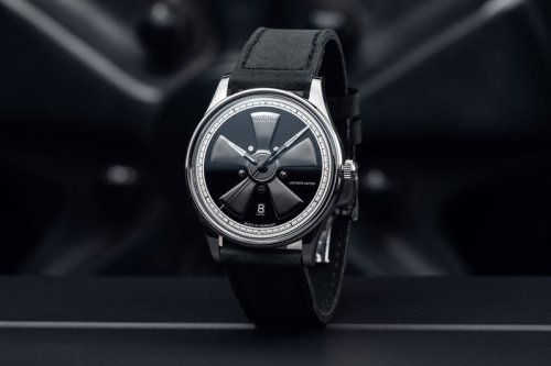 Union Glashütte 推出 Noramis Date Petro Surf 独家限量版腕表