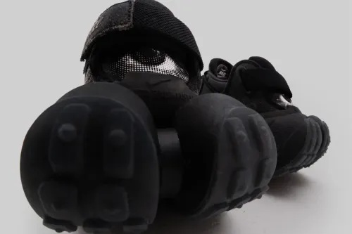 Melitta Baumeister 预告搭载厚实摇杆鞋底的 Nike Air Rift