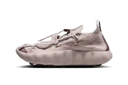 Nike Mind 002 Flyknit「Fossil Stone and Plum Eclipse」配色鞋款搭载 22 点感官系统