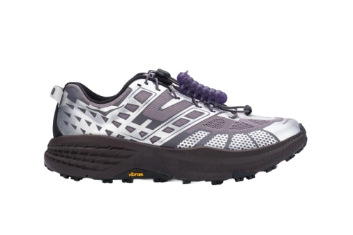 UNNA 携手 HOKA 推出 Speedgoat 2：可拆式「毛毛虫」吊饰添玩味