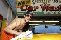 Johnny Knoxville 公布《Jackass 5》正式上映日期