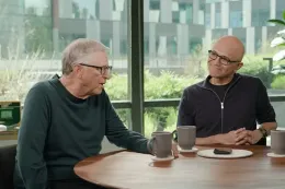 微软将“让每个桌面拥有一台电脑”的愿景重构为普及 AI