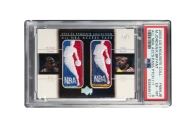 Kobe Bryant × Michael Jordan 双 Logoman 球卡以 317 万美元成交