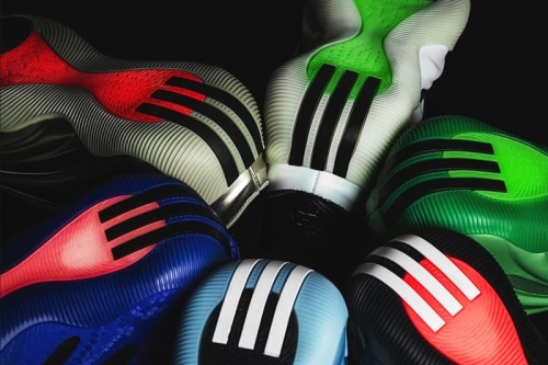 James Harden 率先着用与公开 adidas Harden Vol. 9 2025 春季配色系列鞋款