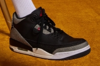 Spike Lee 率先上脚预览全新 Levi's × Air Jordan 3「Black Denim」联名鞋款