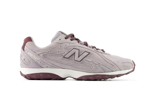 New Balance 推出 204L「Truffle Salt」 结合 70 年代修长轮廓与 2000 年代科技美学