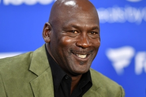 消息称 Michael Jordan 即将出售夏洛特黄蜂队 Charlotte Hornets 多数股权