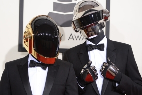 Daft Punk 经典专辑《Random Access Memories》重新登上 Billboard 200 排行前十名