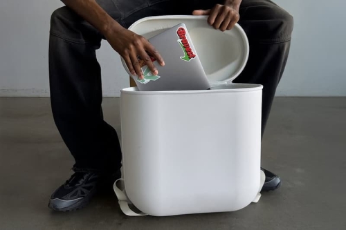 Bravest Studios 打造 AirPods 保护壳实体化后背包「AIRPACK」