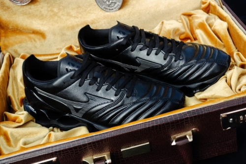经典足球鞋 Mizuno Morelia 面世 40 周年 Mizuno Sportstyle 推出限量别注 Wave Prophecy Morelia Neo