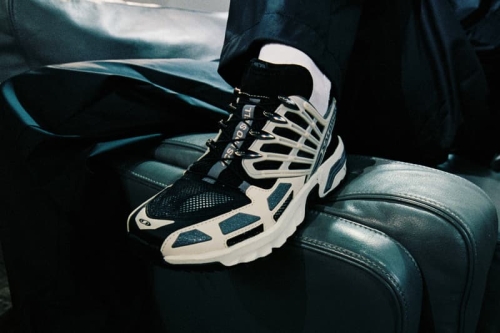 Salomon 推出全新 ACS Pro Shell「Rainy Day」与三重黑配色鞋款