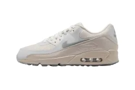 Nike Air Max 90 最新「Light Orewood Brown」配色：漆皮光泽与半透明细节的完美结合
