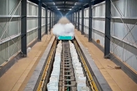 中国超导磁浮测试创纪录：1 吨载具 2 秒内飙至 700 公里/时