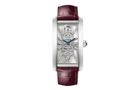 Cartier 首度为 Tank Américaine 推出镂空设计，搭载全新 1988 MC 机芯
