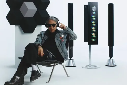 早在 90 年代就为 Bang & Olufsen 起楼，Hiroshi Fujiwara 等足 30 年的联乘终于登场