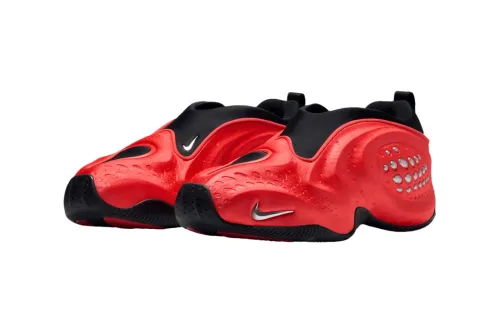 Nike First Sight Shadow 以「浅深红／金属银」配色的雕塑感套穿设计为三部曲作结