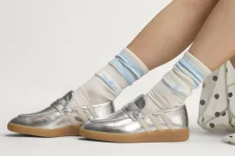 adidas Originals 将 Handball Spezial 重塑为无鞋带麂皮乐福鞋