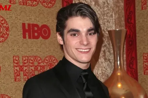 《绝命毒师》演员 RJ Mitte 去世，年仅 34 岁