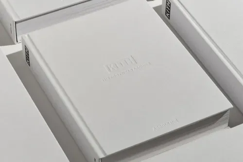 Kith 与 Assouline 宣布推出《Kith: The Footwear Archive》，回顾品牌 15 年鞋履历程