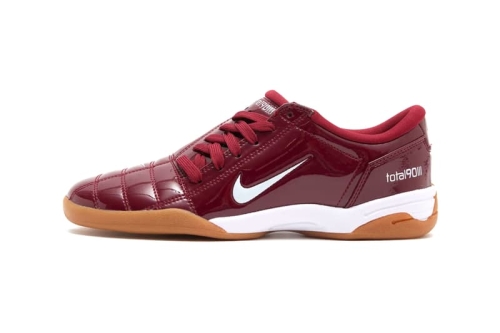 Nike 以亮面漆皮重释 Total 90 III「Team Red」鞋款