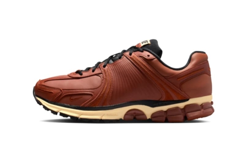 Nike 推出极简高级皮革版 Zoom Vomero 5「Russet」配色鞋款