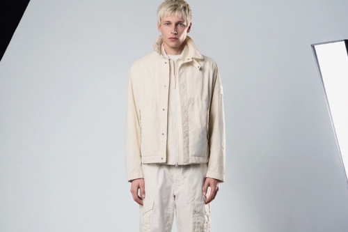 Stone Island 推出北美限定纯白「Ghost」胶囊系列