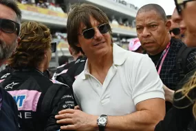 Tom Cruise 配戴「陨石面」Rolex Daytona 表款现身 Formula 1 迈阿密大奖赛