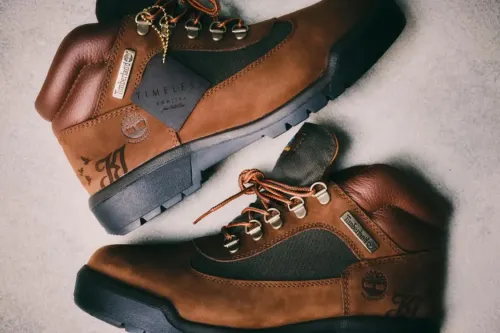 Timberland 与日本饶舌歌手 Kohjiya 联乘推出升级版 Field Boot 靴款