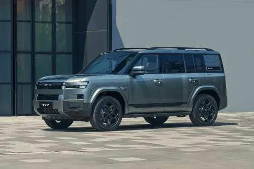 BYD Ti7 登陆英国！600bhp 马力＋79 英里纯电续航，震撼豪华七座 SUV 市场
