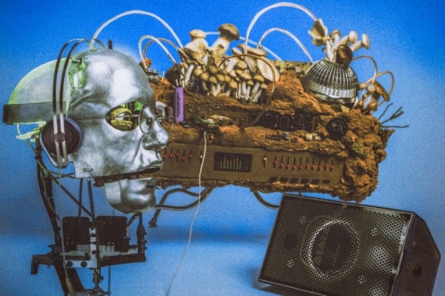 Brain Dead 再度联手 AIAIAI:亮眼第二弹联乘推出客制 Tracks 耳机与 UNIT-4 喇叭