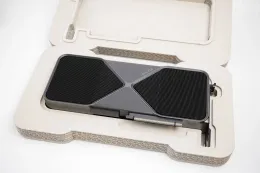 NVIDIA 在 PAX West 游戏展现场原价直供公版显卡，RTX 5090 售 1999美元