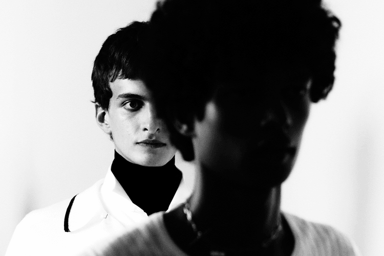 Wales Bonner × John Smedley 联名胶囊系列登场