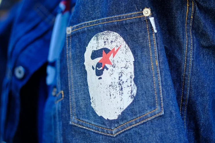 A BATHING APE® 发布 2026 春夏 Japan Denim 系列