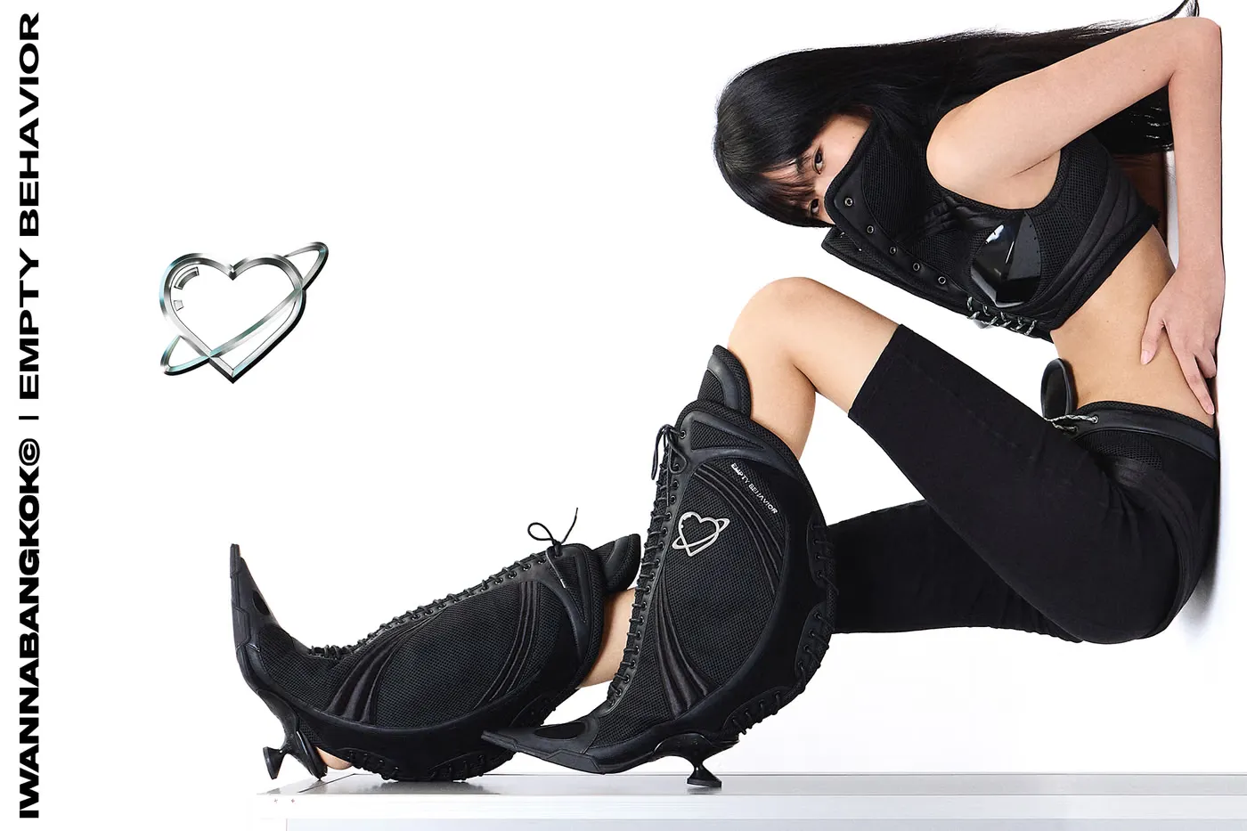 EMPTY BEHAVIOR × IWANNABANGKOK 推出全新联名款 GYM BOOTS