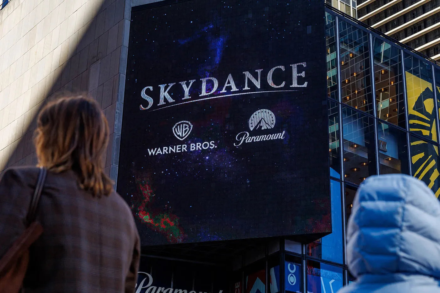 Paramount 与 Warner Bros. 合并案完成，Skydance 股价下跌 8%