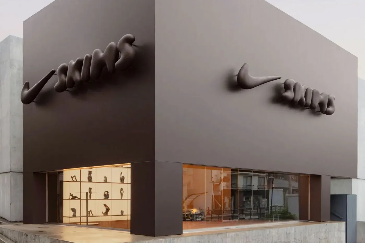 NikeSKIMS 于东京神宫前开设期间限定 Pop-up 空间与咖啡店