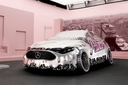 奔驰推出 Ice Spice 共创 CLA 艺术设计