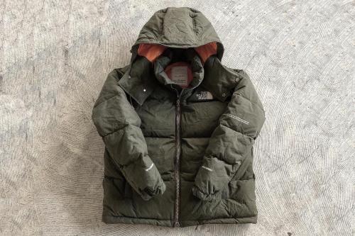 READYMADE 以古军布重塑 The North Face 经典羽绒外套