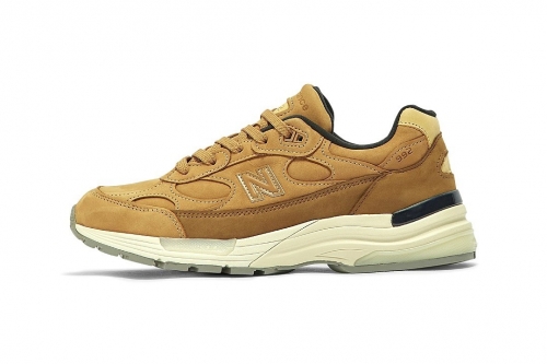 New Balance 美制 992 最新配色「Gold/Brown/White」鞋款正式发布