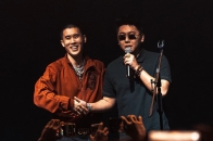 揽佬北美巡回正式启动，携手香港歌手郑景曦再掀风暴