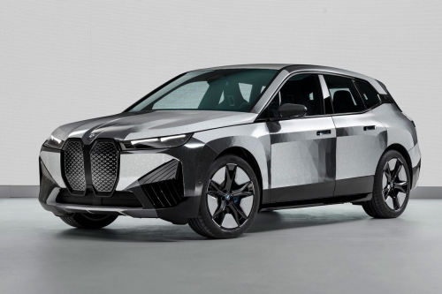 宝马 BMW 展示全新车款变色技术「E Ink」