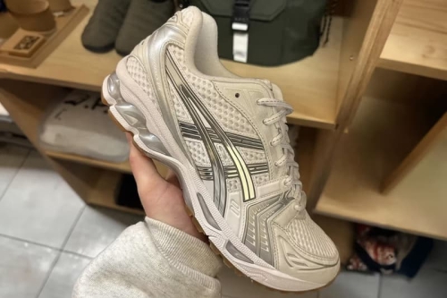 A.P.C. × ASICS GEL-KAYANO 14「White」最新联名鞋款率先亮相