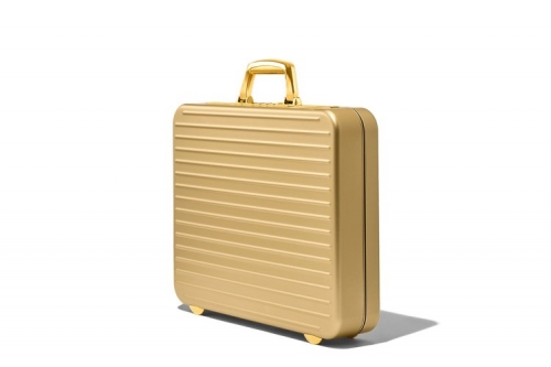 RIMOWA 推出全新 Attaché Gold 限量手提公事包