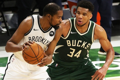 字母哥 Giannis Antetokounmpo 认为凯文·杜兰特 Kevin Durant 是「世上最好的球员」